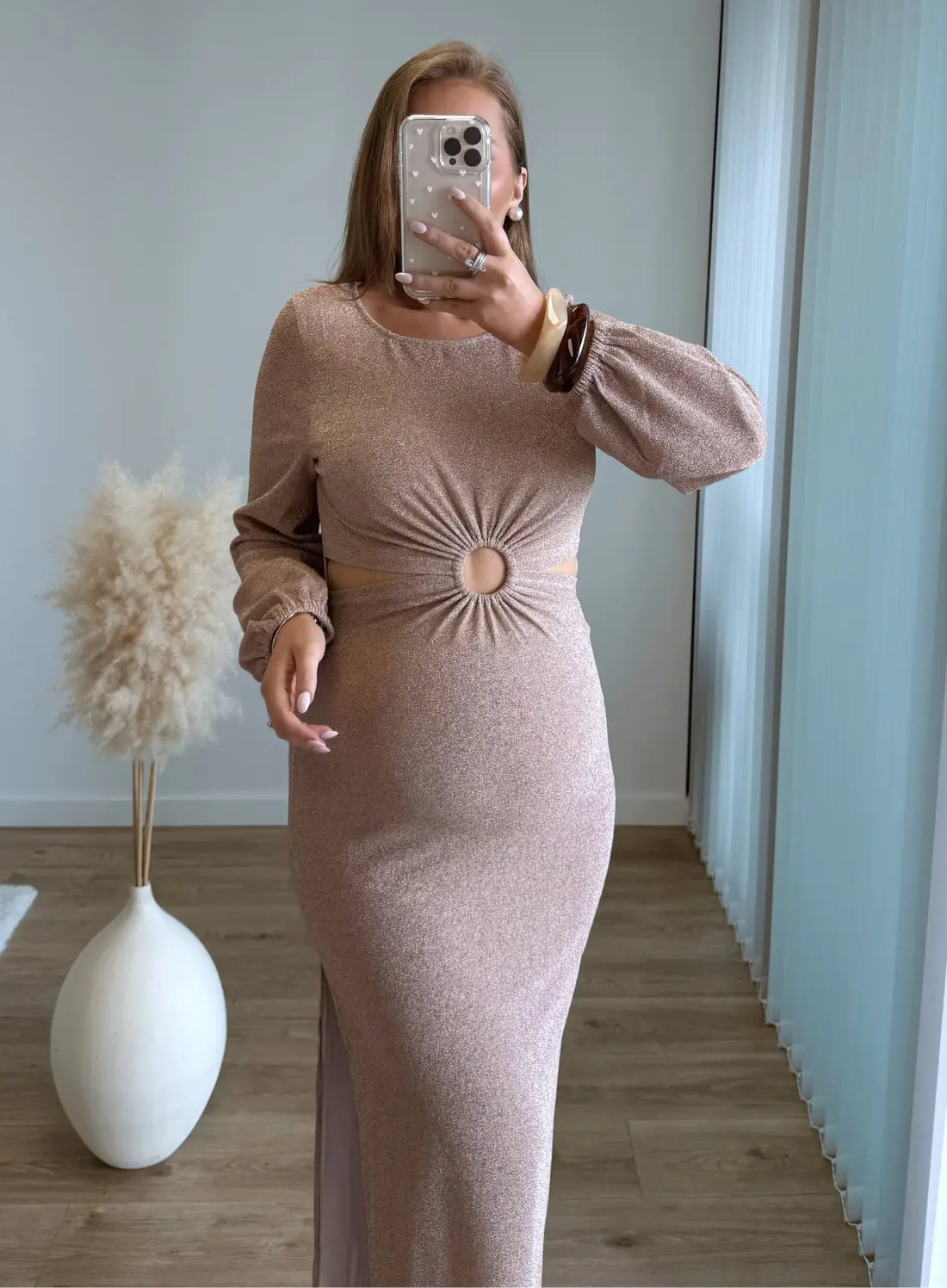 NAÏA - Robe longue de grossesse à paillettes beige