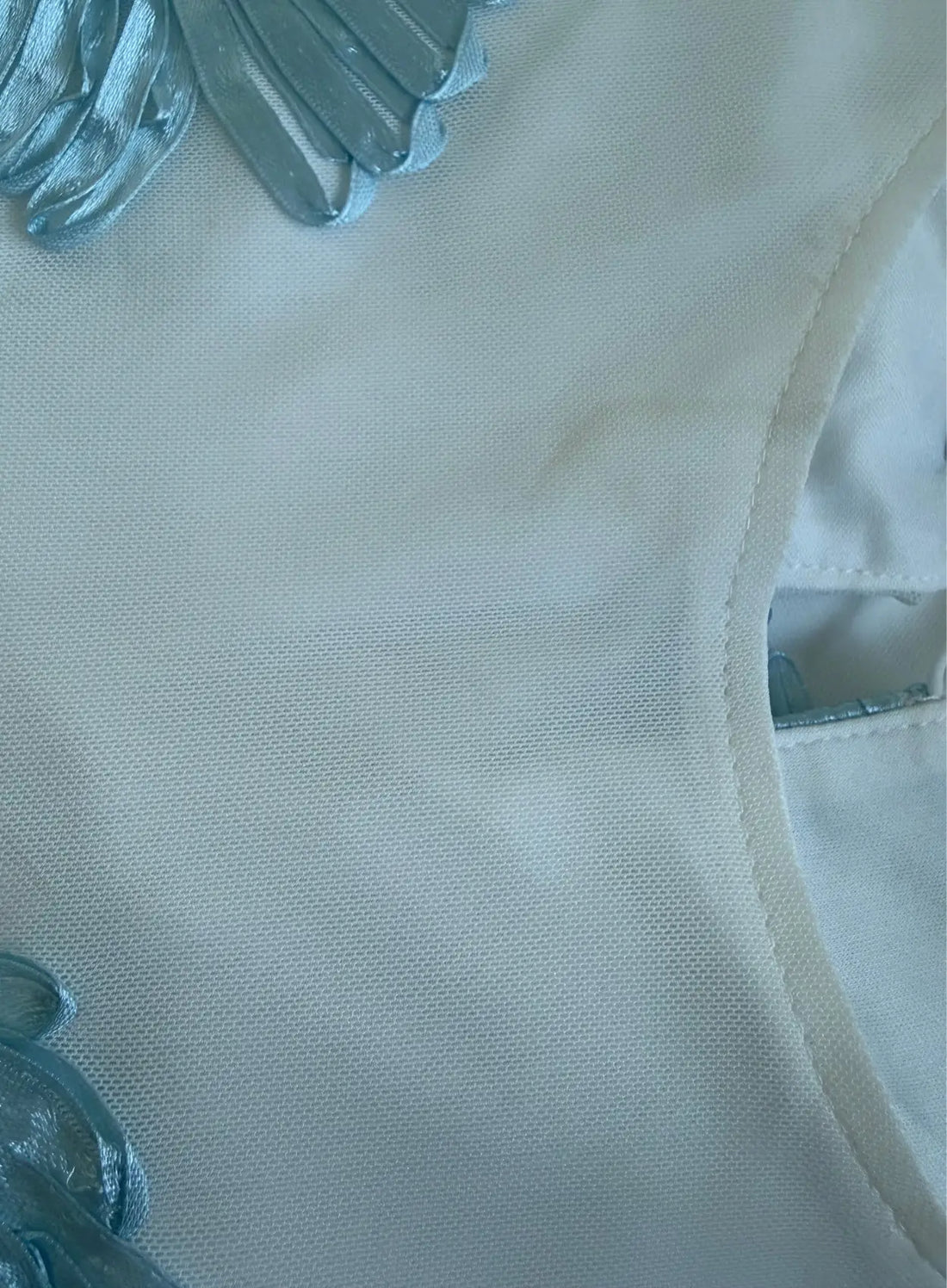SANTORIN IMPARFAITE - Robe courte de grossesse à motifs texturés