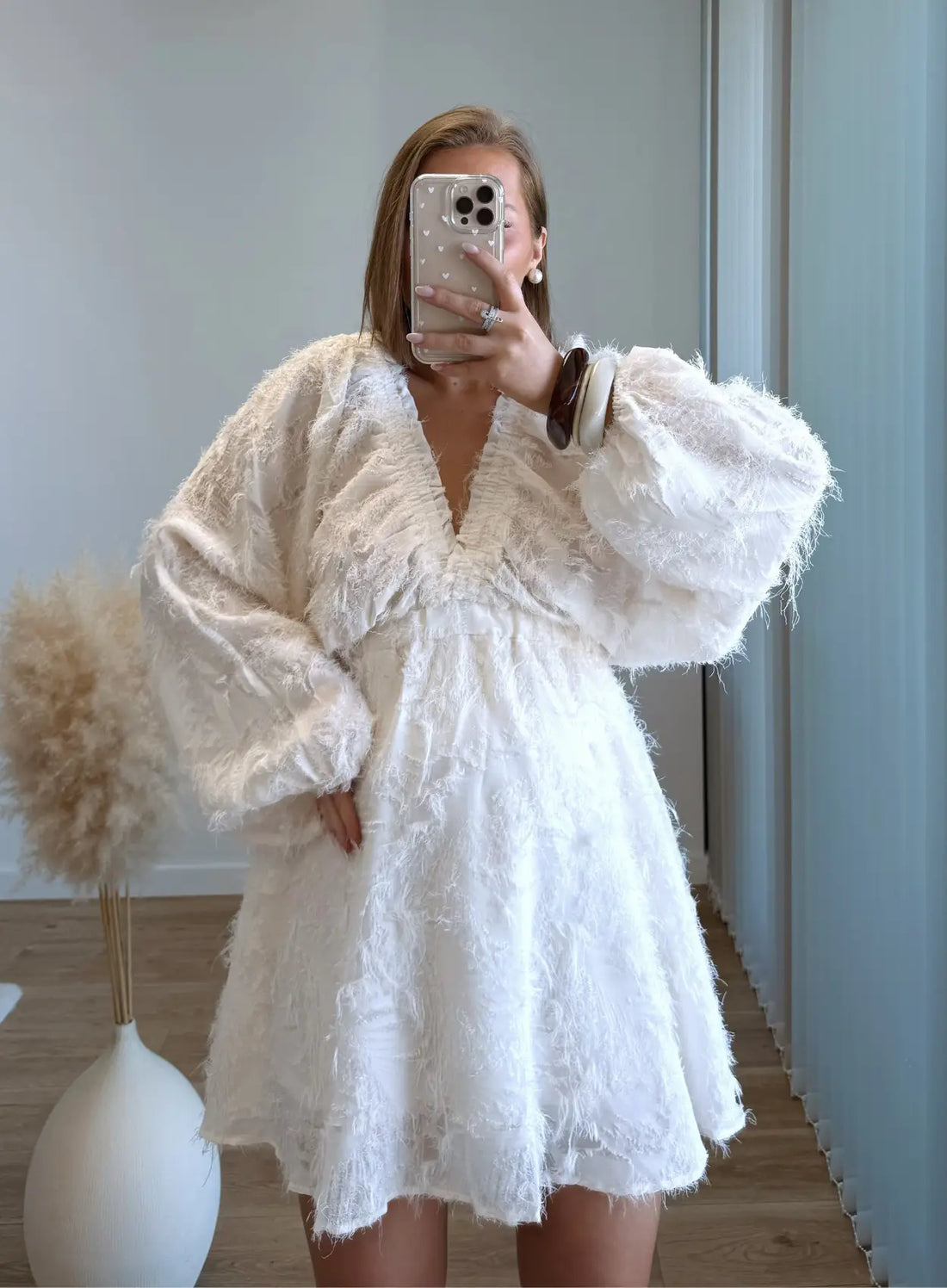WINNIE - Robe courte de grossesse babydoll beige à plumes